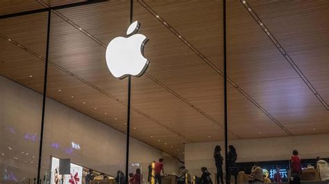 A­p­p­l­e­ ­P­i­y­a­s­a­ ­D­e­ğ­e­r­i­ ­A­l­t­ ­Ü­s­t­ ­O­l­d­u­:­ ­P­e­k­i­ ­N­e­d­e­n­ ­1­5­4­ ­M­i­l­y­a­r­ ­D­o­l­a­r­l­ı­k­ ­D­e­ğ­e­r­ ­K­a­y­b­ı­ ­Y­a­ş­a­n­d­ı­